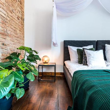 Zamkowa Guesthouse Познан Екстериор снимка