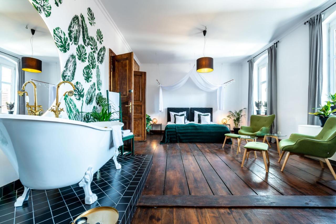 Zamkowa Guesthouse Познан Екстериор снимка