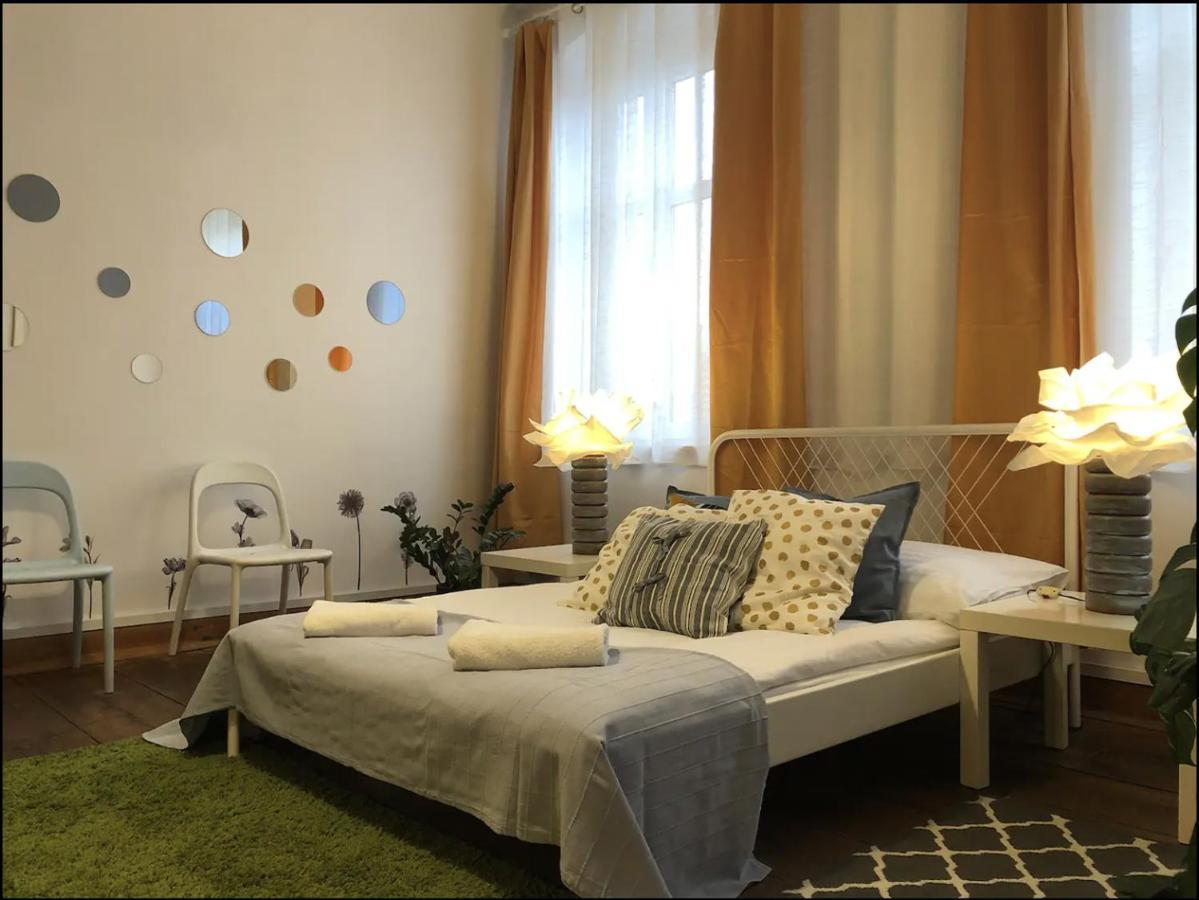 Zamkowa Guesthouse Познан Екстериор снимка